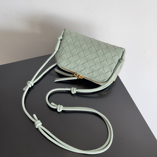 Bottega Veneta Concert Pouch