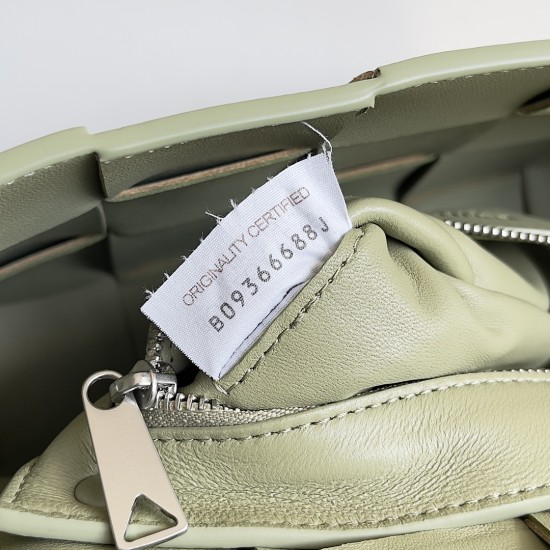 Bottega Veneta Cassette