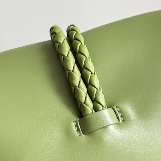 Bottega Veneta Baby Liberta