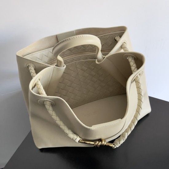 Bottega Veneta Medium Andiamo