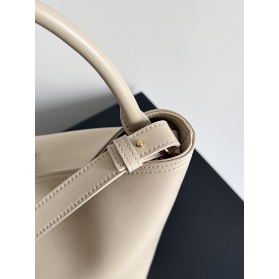 Bottega Veneta Liberta Bucket