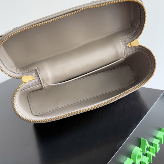 Bottega Veneta Bang Bang