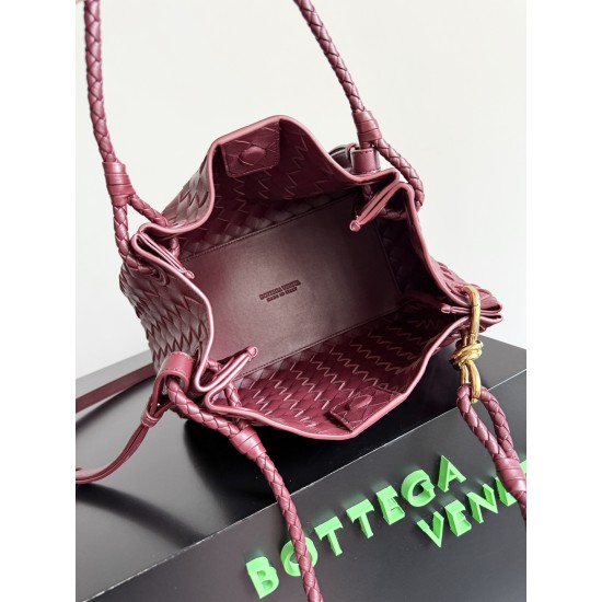 Bottega Veneta Medium Parachute