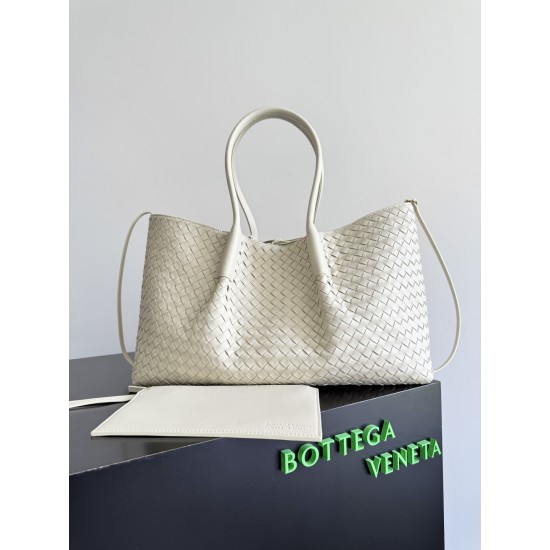 Bottega Veneta Pinacoteca
