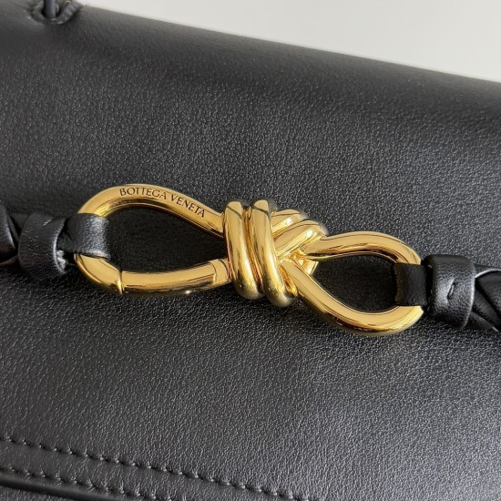 Bottega Veneta Medium Ciao Ciao