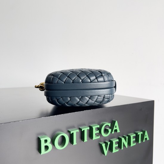 BottegaVeneta Knot Dinner bag