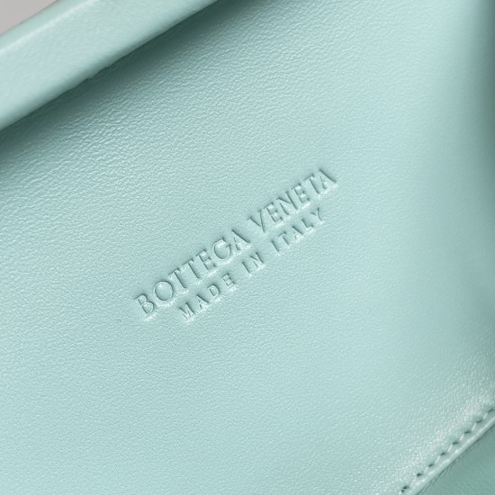 BottegaVeneta Knot Dinner bag
