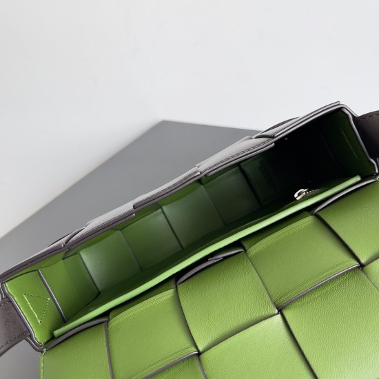 Bottega Veneta Cassette