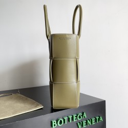 BottegaVeneta Arco Tote