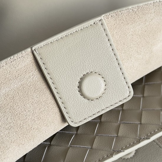 Bottega Veneta Medium Andiamo