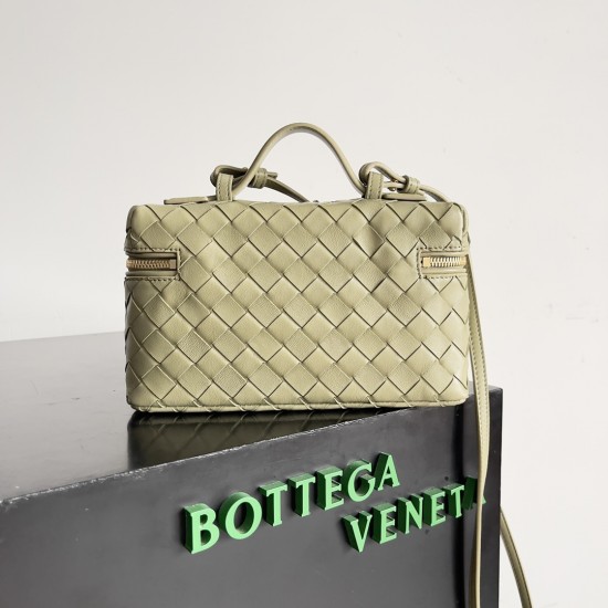 Bottega Veneta Bang Bang