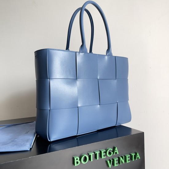 BottegaVeneta Arco Tote