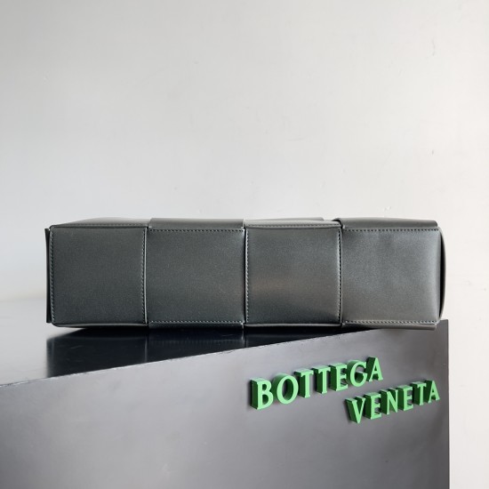 BottegaVeneta Arco Tote