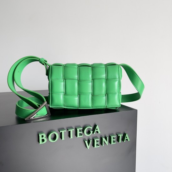 Bottega Veneta Cassette Bottega Veneta Cassette