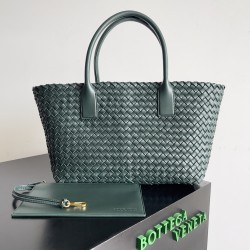Bottega Veneta Medium Cabat