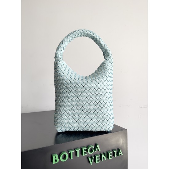 Bottega Veneta Cabat Bucket
