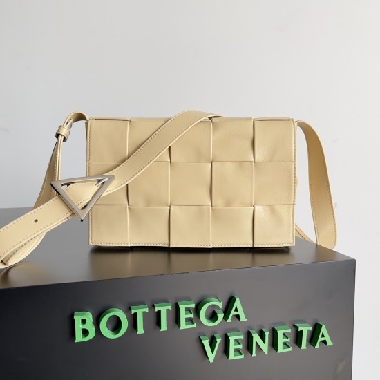 Bottega Veneta Cassette