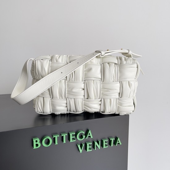 Bottega Veneta Cassette Bottega Veneta Cassette
