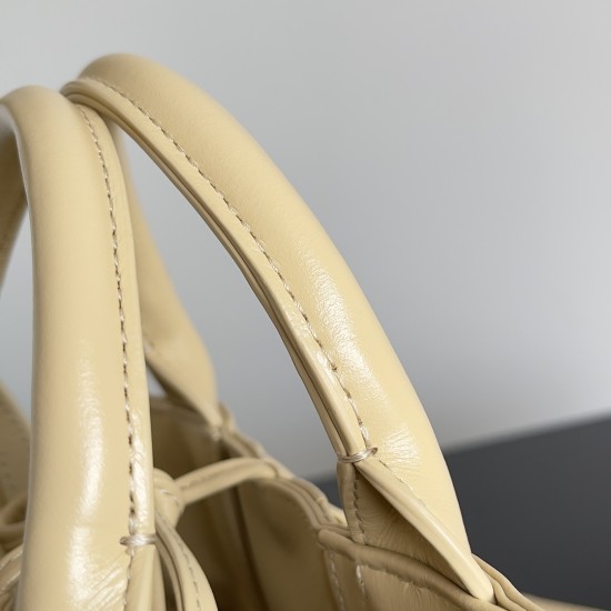 Bottega Veneta Mini Arco Tote Bottega Veneta Mini Arco Tote