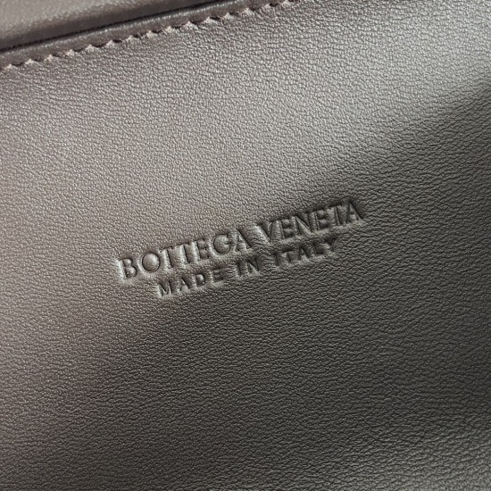 Bottega Veneta Knot Chain