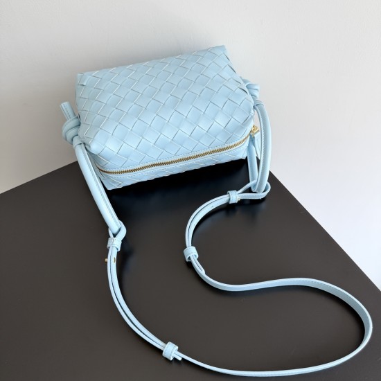 Bottega Veneta Top Handle Loop