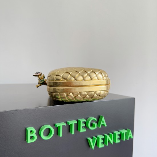 Bottega Veneta Knot