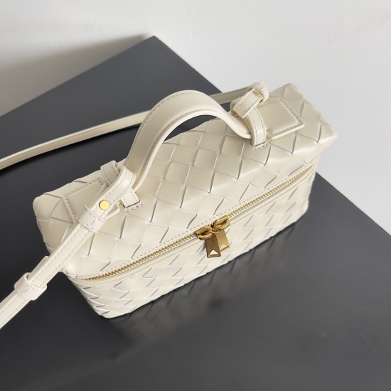 Bottega Veneta Bang Bang