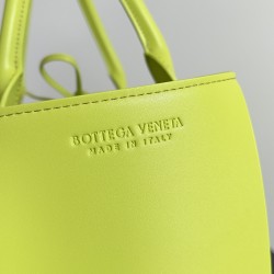 Bottega Veneta Arco Tote Bag