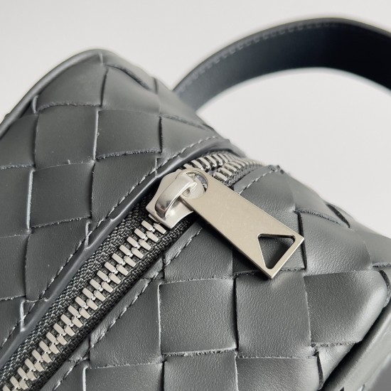 Bottega Veneta Intrecciato Travel Pouch