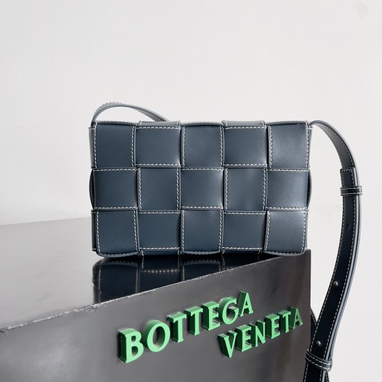 Bottega Veneta Cassette