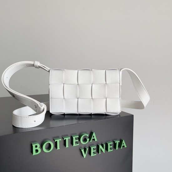 Bottega Veneta Cassette