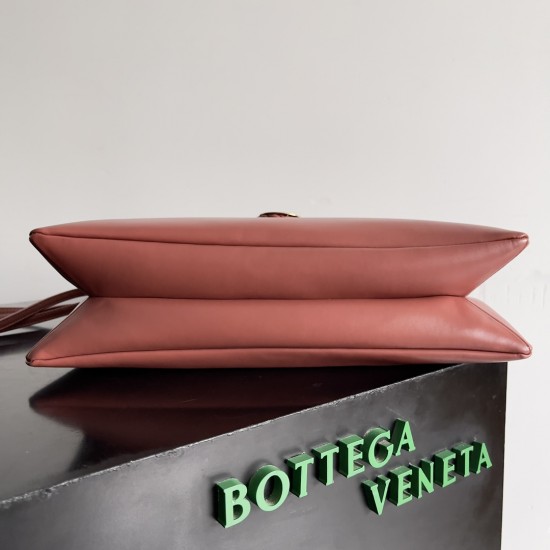 Bottega Veneta Liberta