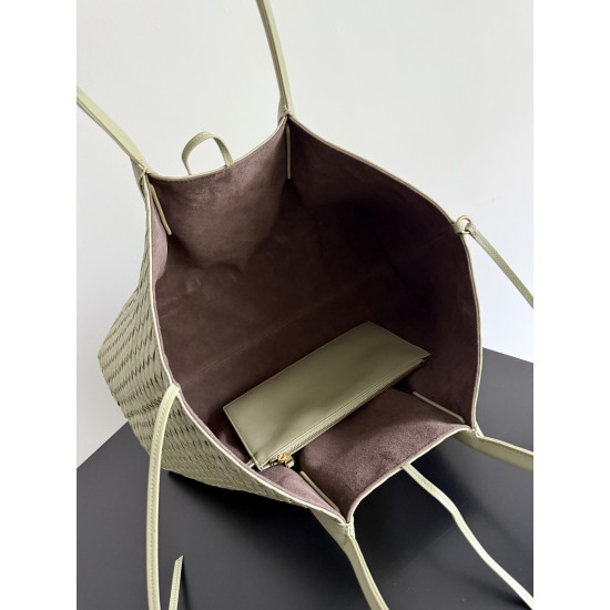 Bottega Veneta Pinacoteca