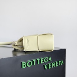 Bottega Veneta Mini Arco Tote