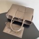 Bottega Veneta Arco Tote Size：30*20*11.5cm