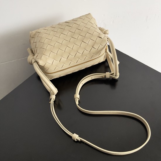 Bottega Veneta Top Handle Loop