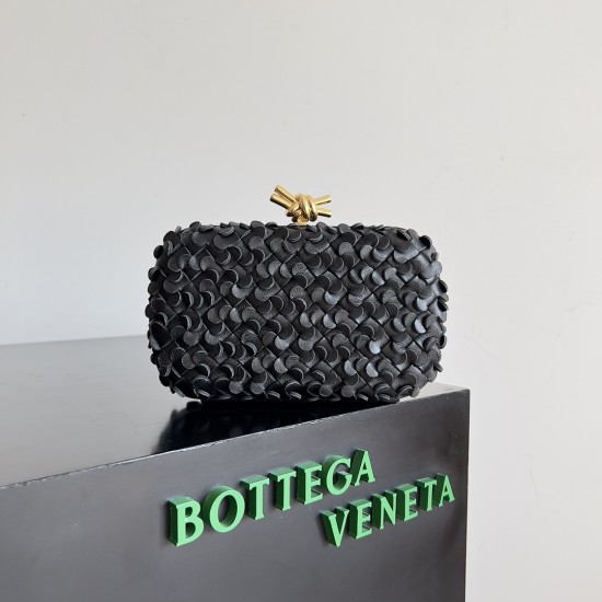 BottegaVeneta Knot Dinner bag