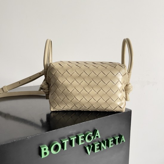 Bottega Veneta Top Handle Loop