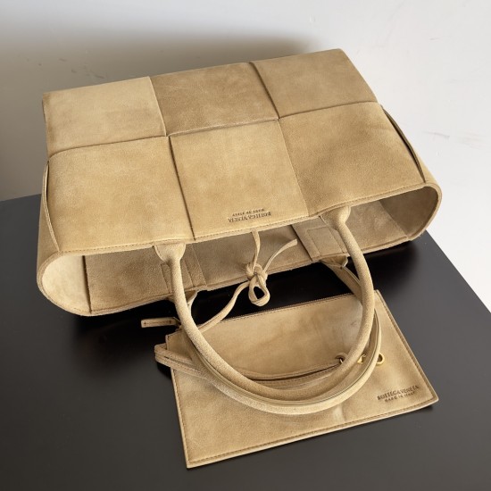 Bottega Veneta Arco Tote Bag