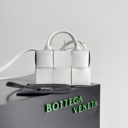 Bottega Veneta Mini Arco Tote
