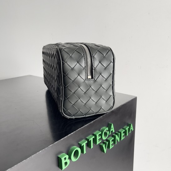 Bottega Veneta Intrecciato Travel Pouch