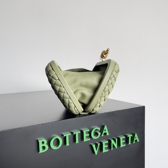 BottegaVeneta Knot Dinner bag