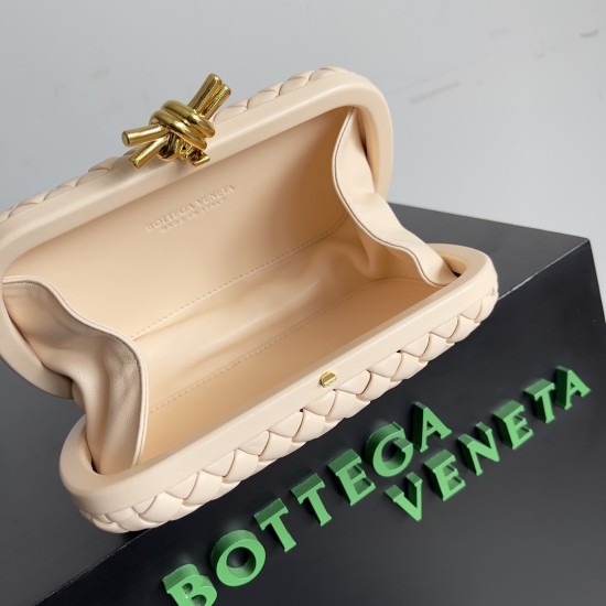 BottegaVeneta Knot Dinner bag