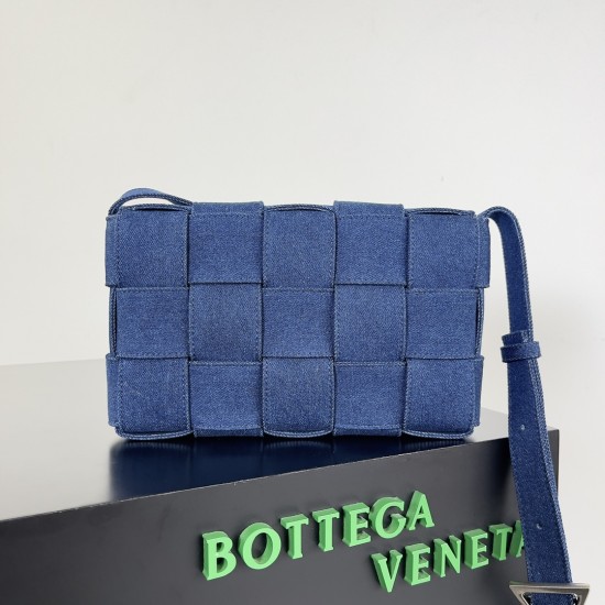 Bottega Veneta Cassette