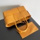 Bottega Veneta Arco Tote Size：30*20*11.5cm