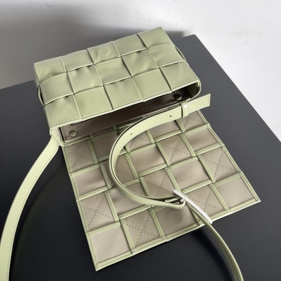Bottega Veneta Cassette