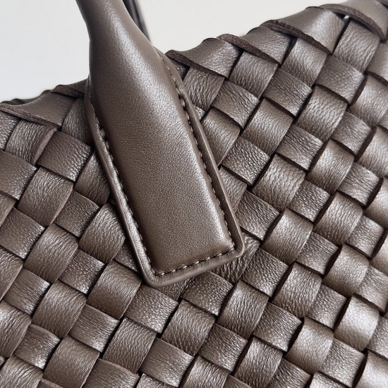 Bottega Veneta Mini Cabat
