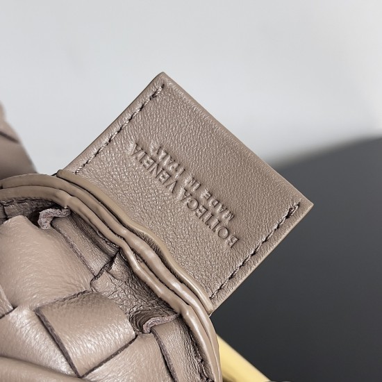 Bottega Veneta Baby Sardine