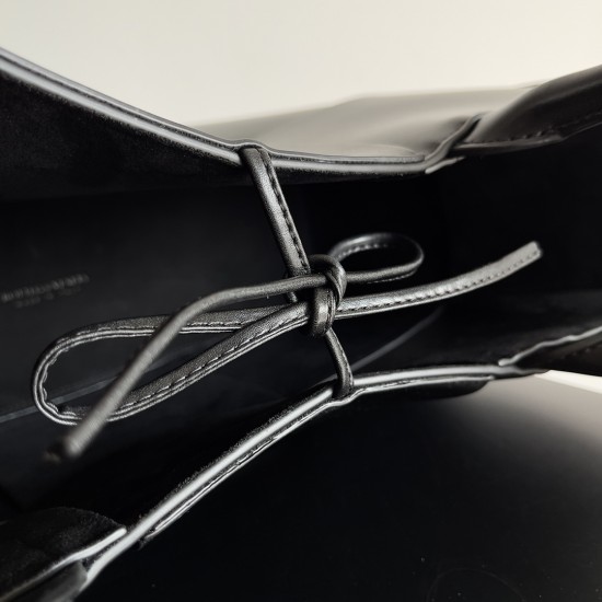 Bottega Veneta Arco Tote Bag