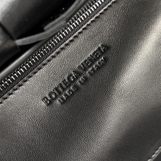 Bottega Veneta Cassette